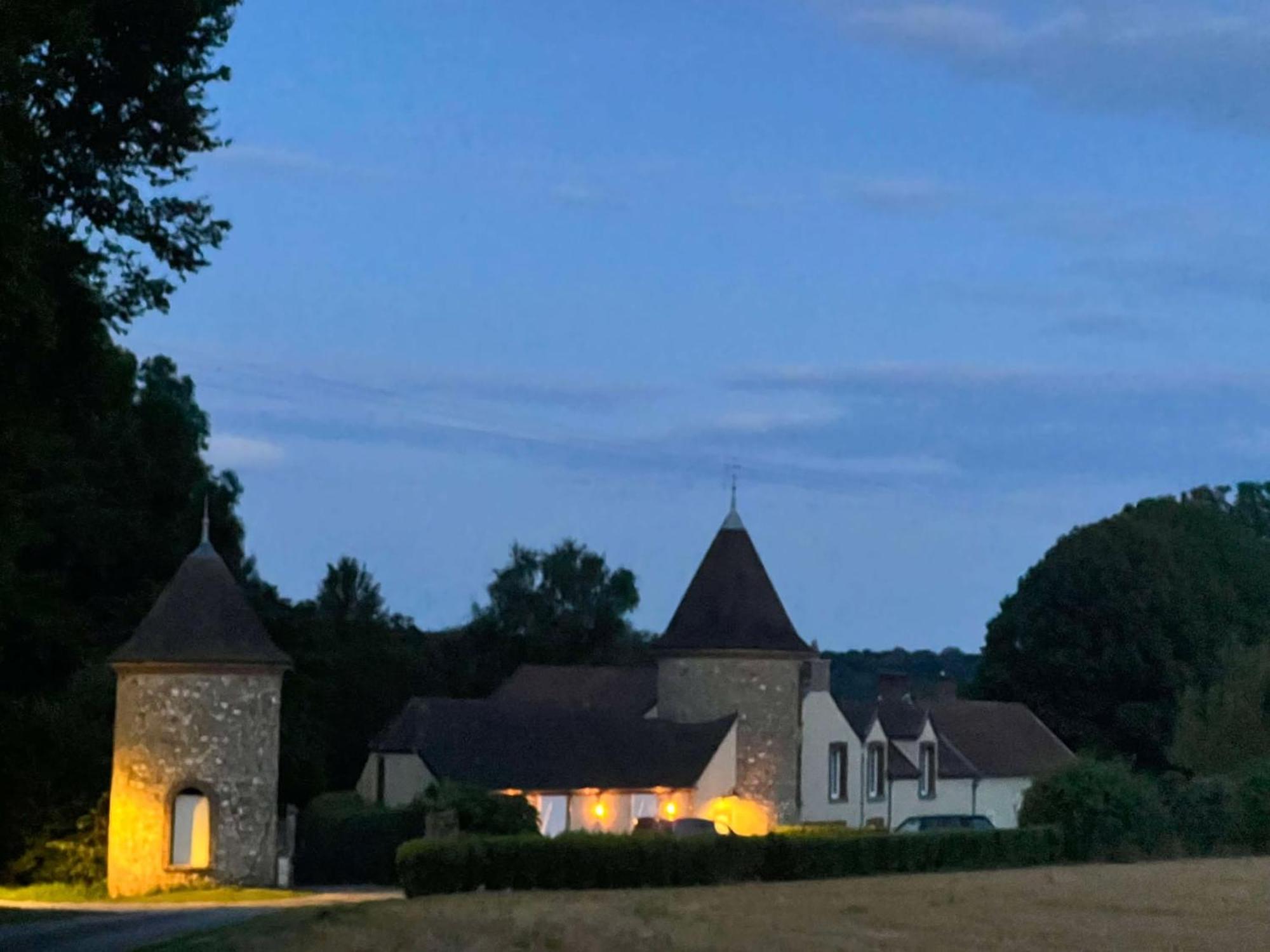Le Petit Chateau Baye  Luaran gambar