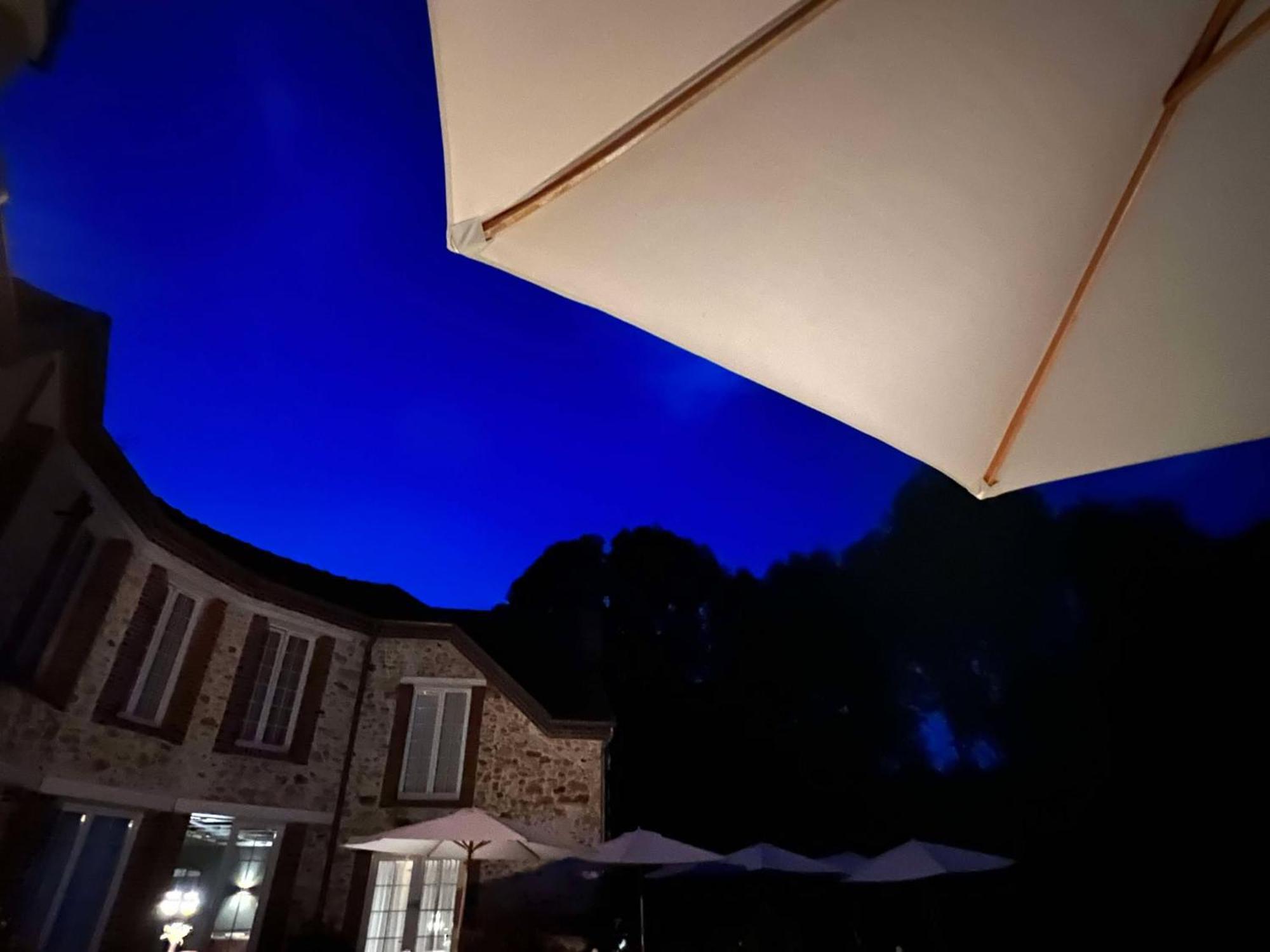 Le Petit Chateau Baye  Luaran gambar